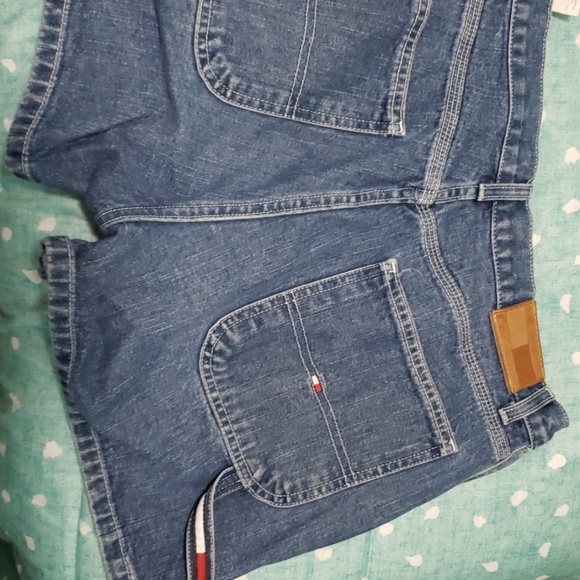 High waisted tommy Hilfiger shorts - Picture 3 of 3